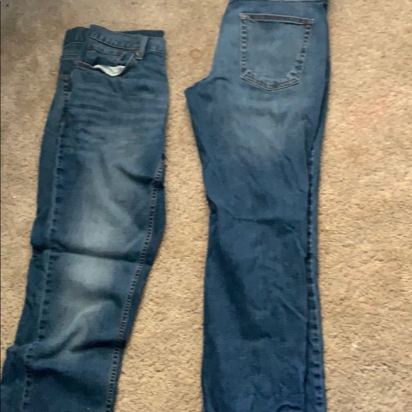 Old navy jeans - Picture 2 of 2
